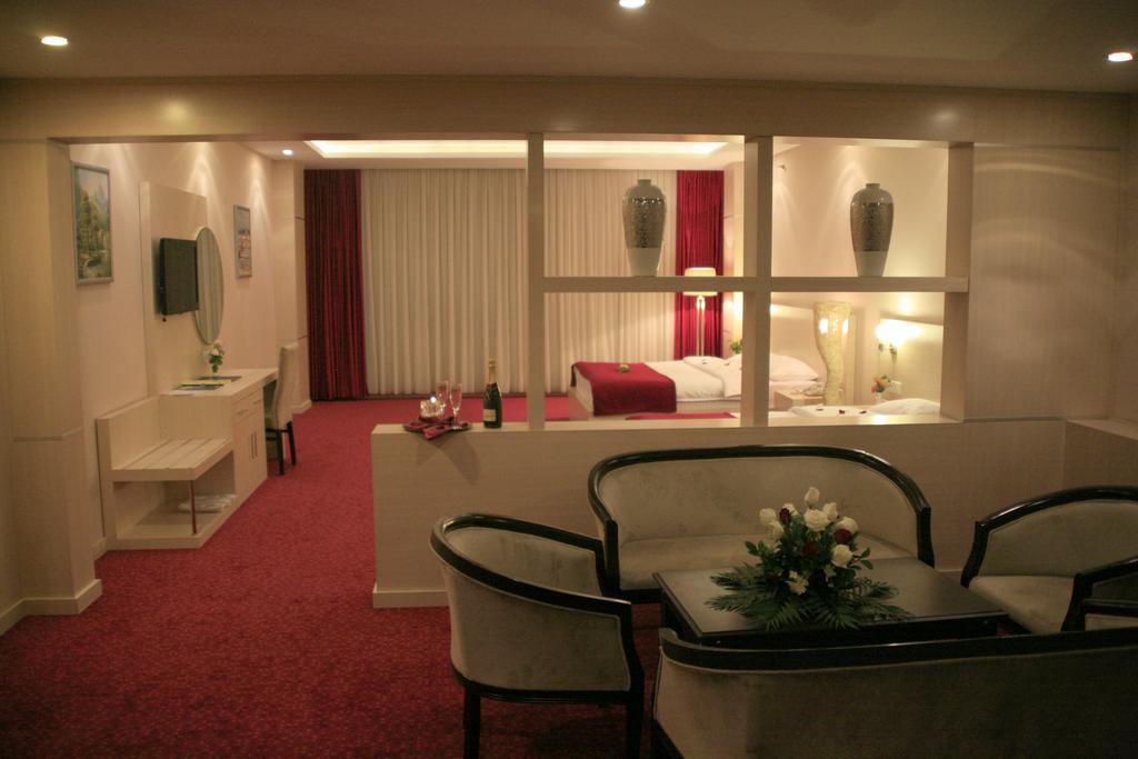 Van Royal Hotel Erbil Zimmer foto